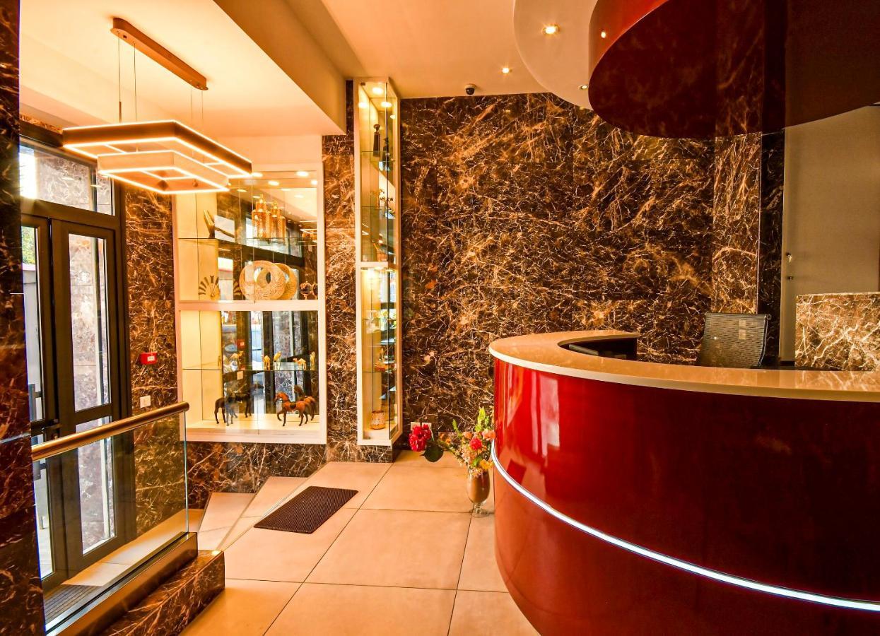 Samsara Hotel 塔那那利佛 外观 照片