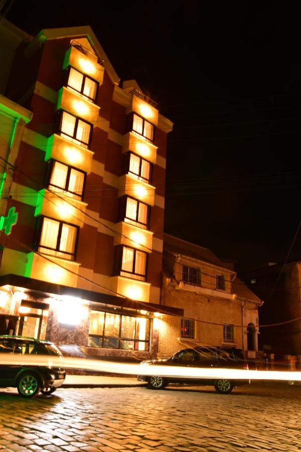 Samsara Hotel 塔那那利佛 外观 照片
